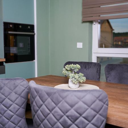 Prishtina Getaway Apartment Pristina Eksteriør billede